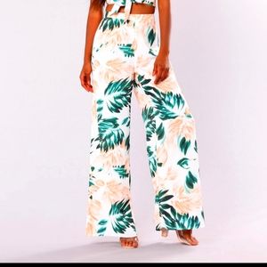 Fashion Nova Wide Leg Maxi pants